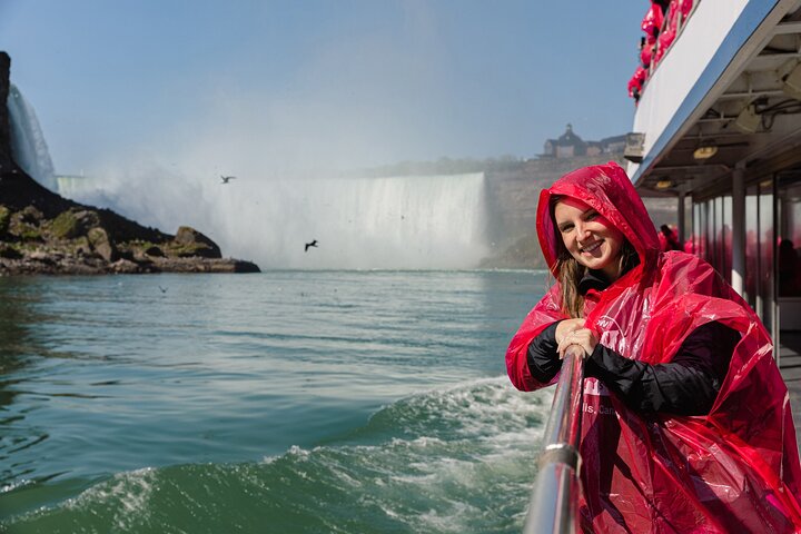 Explorez les Chutes du Niagara avec une croisière et l'expérience du Voyage Derrière les Chutes, photo 12 | wizardtrip