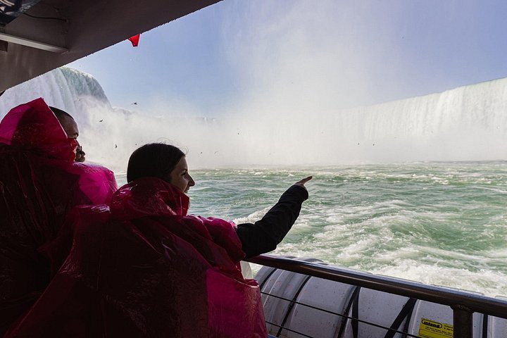 Explorez les Chutes du Niagara avec une croisière et l'expérience du Voyage Derrière les Chutes, photo 14 | wizardtrip