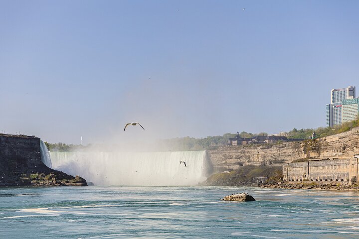 Explorez les Chutes du Niagara avec une croisière et l'expérience du Voyage Derrière les Chutes, photo 22 | wizardtrip
