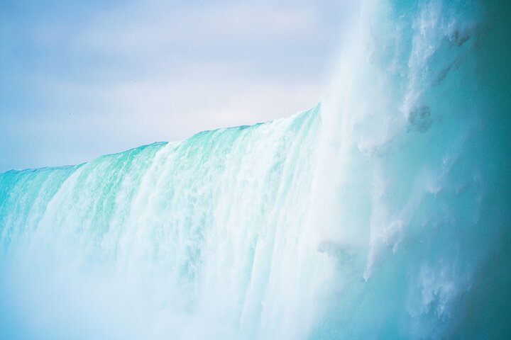 Explorez les Chutes du Niagara avec une croisière et l'expérience du Voyage Derrière les Chutes, photo 30 | wizardtrip