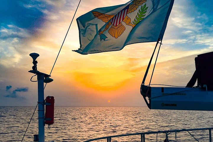 Geniet van een zonsondergangcruise met livemuziek op een catamaran op St. Croix, met rum punch en schilderachtige uitzichten, foto 7 | wizardtrip
