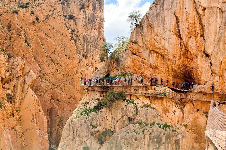 Caminhada guiada ao longo das passarelas do Caminito del Rey sobre o rio Guadalhorce perto de Málaga, Espanha, foto 9 | wizardtrip
