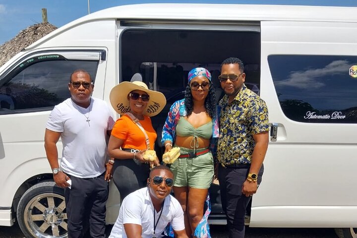 Privétour die Montego Bay's Hip Strip, lokale cultuur en schilderachtige plekjes verkent, foto 12 | wizardtrip