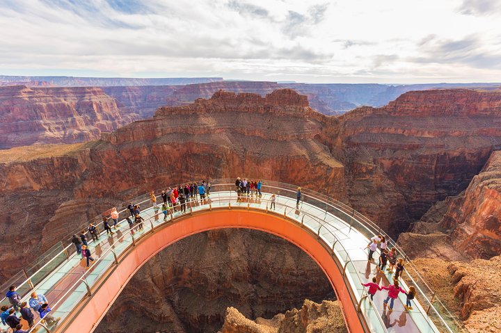 Tour di un giorno al Grand Canyon West da Las Vegas con opzione Skywalk, inclusi pasti e trasporti, foto 8 | wizardtrip