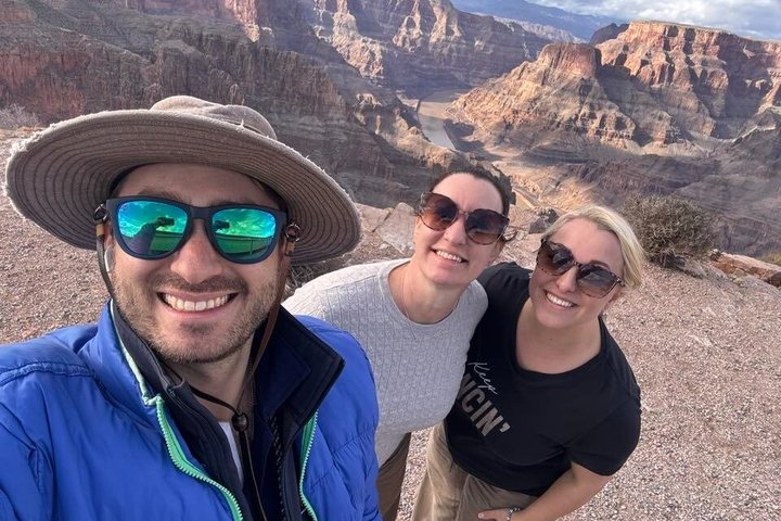 Tour di un giorno al Grand Canyon West da Las Vegas con opzione Skywalk, inclusi pasti e trasporti, foto 24 | wizardtrip