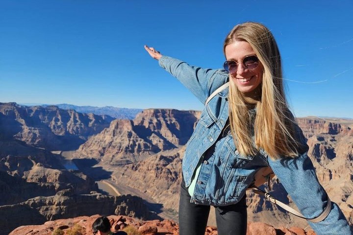 Tour di un giorno al Grand Canyon West da Las Vegas con opzione Skywalk, inclusi pasti e trasporti, foto 25 | wizardtrip