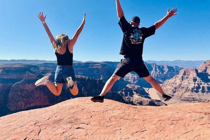 Tour di un giorno al Grand Canyon West da Las Vegas con opzione Skywalk, inclusi pasti e trasporti, foto 26 | wizardtrip