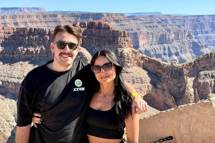 Tour di un giorno al Grand Canyon West da Las Vegas con opzione Skywalk, inclusi pasti e trasporti, foto 27 | wizardtrip
