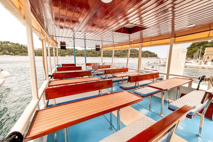 Excursión en barco explorando la Cueva Azul y las Islas Elaphiti desde Dubrovnik, Croacia, foto 8 | wizardtrip