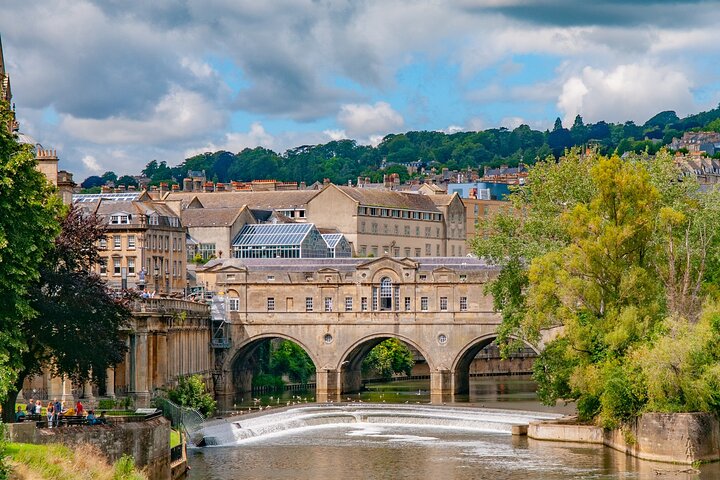 Guidad vandringstur som utforskar georgisk arkitektur och historiska platser i Bath, England, foto 10 | wizardtrip