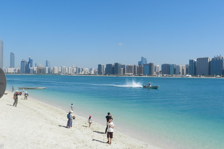 Full-day guided tour from Dubai to Abu Dhabi, featuring the Grand Mosque, Qasr Al Watan, and Yas Island, photo 9 | wizardtrip