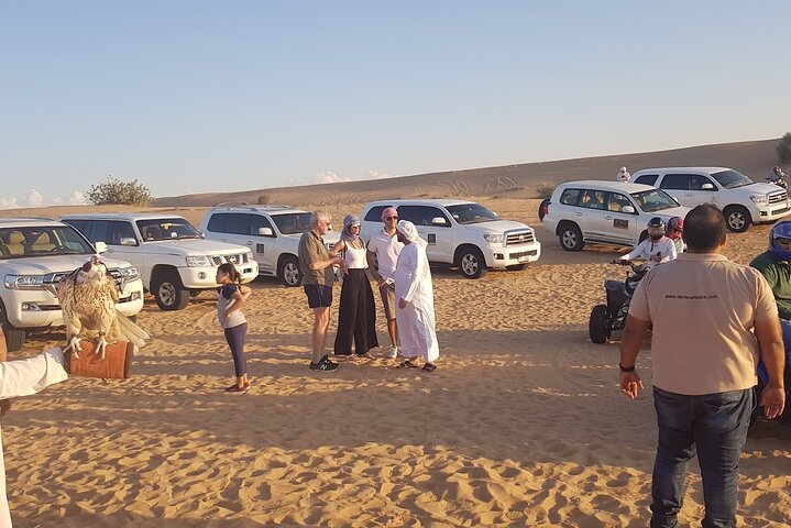 Safari désert de Dubaï exaltant avec dune bashing, quad, balades à dos de dromadaire et dîner BBQ, photo 24 | wizardtrip