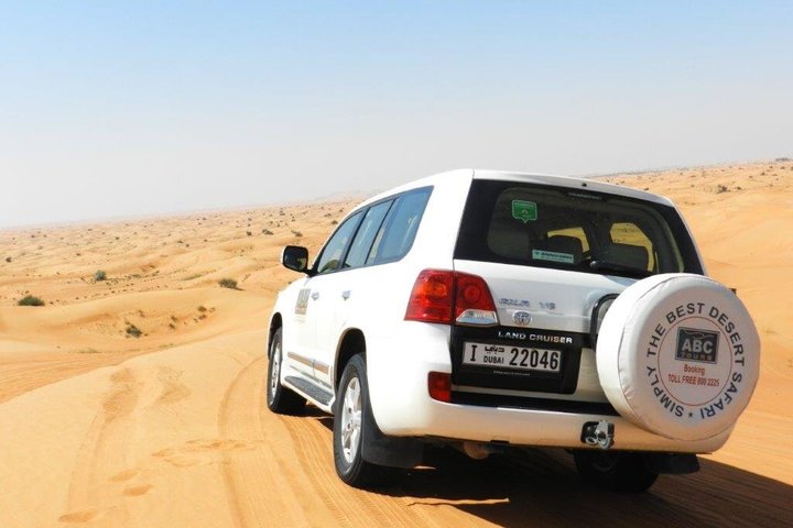 Safari désert de Dubaï exaltant avec dune bashing, quad, balades à dos de dromadaire et dîner BBQ, photo 25 | wizardtrip