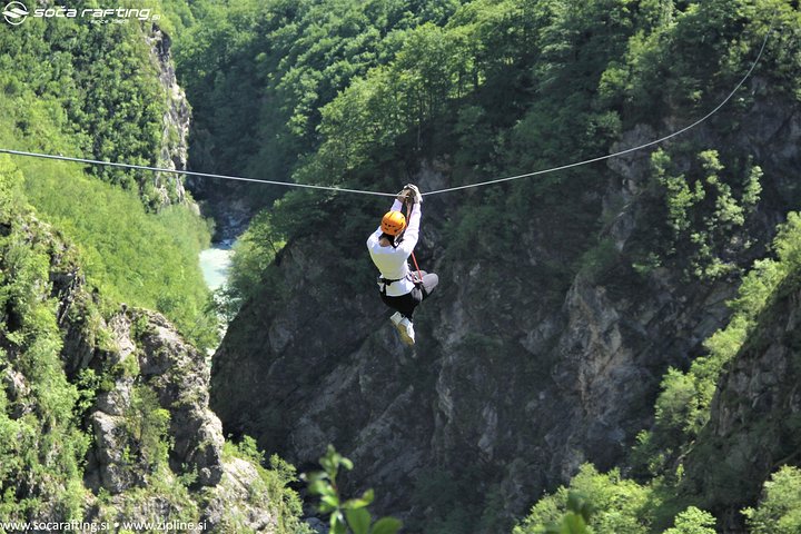Erleben Sie den Nervenkitzel des Ziplinens durch den malerischen Učja Canyon in Bovec, Slowenien, Foto 13 | wizardtrip