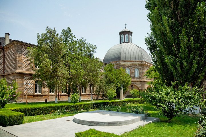 Udforsk Armeniens gamle religiøse arv med besøg på historiske katedraler og templer nær Yerevan, foto 16 | wizardtrip