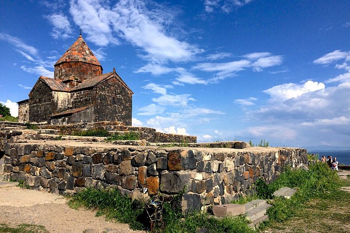 Naturskjønn tur til Tsaghkadzor, Tsjernobyl og klostre i Armenia med ørretgrill, foto 21 | wizardtrip