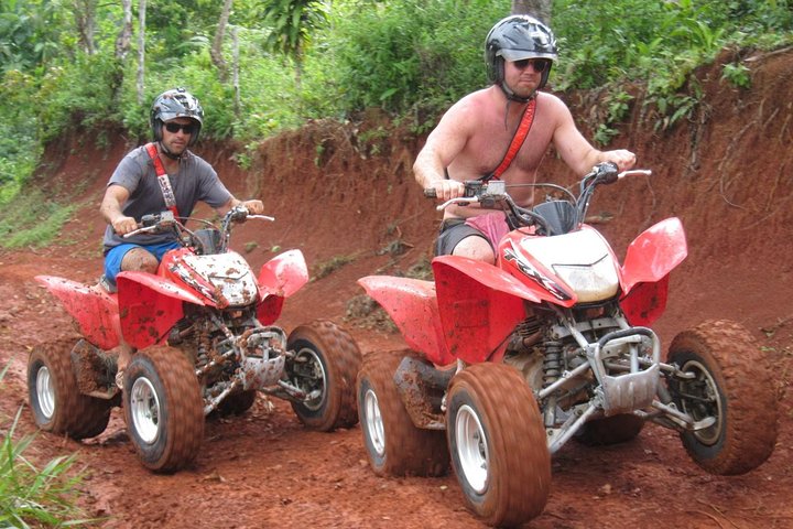ATV-tour door het Costa Ricaanse regenwoud naar junglewatervallen nabij Jacó, foto 24 | wizardtrip