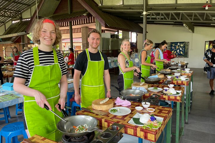Thai cooking class experience at an organic farm in Chiang Mai, Thailand, photo 1 | wizardtrip