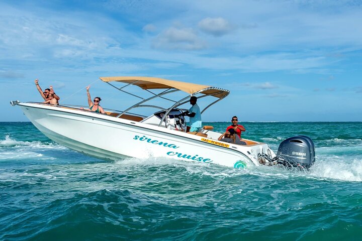 Speedboot tour van Mauritius eilanden met BBQ lunch en dolfijnen spotten, foto 2 | wizardtrip