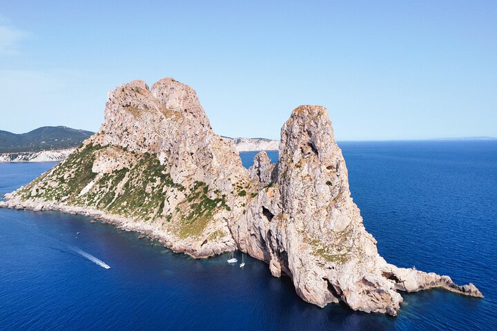 Privé zeiltocht rond Zuid-Ibiza, met verkenning van stranden en turquoise wateren, foto 44 | wizardtrip