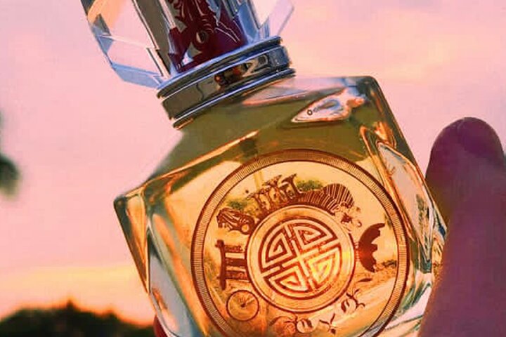 Create your signature orchid perfume at Scentopia on Sentosa Island, Singapore, photo 12 | wizardtrip