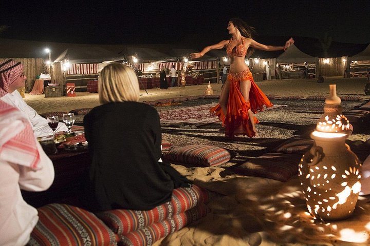 Découvrez un safari VIP dans le désert à Dubaï avec dunebashing, balades à dos de chameau, spectacles en direct et dîner BBQ, photo 40 | wizardtrip