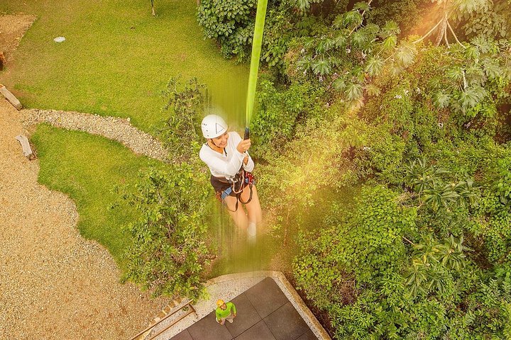 Experimente aventuras emocionantes como tirolesa e passeios de buggy no La Hacienda Park em Punta Cana, foto 32 | wizardtrip
