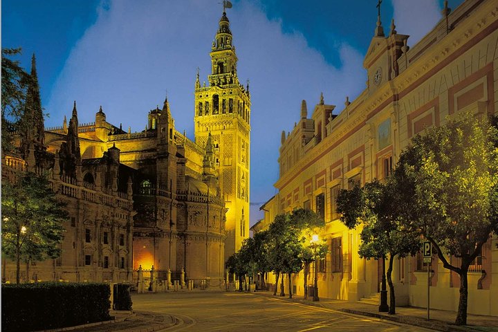Sevilla Privé Wandeltocht met Alcazar & Kathedraal Tickets | wizardtrip
