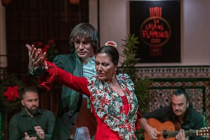 Private guided tour of Seville's Alcazar, Cathedral, and Giralda, with optional tapas and flamenco, photo 6 | wizardtrip