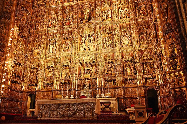 Private guided tour of Seville's Alcazar, Cathedral, and Giralda, with optional tapas and flamenco, photo 9 | wizardtrip