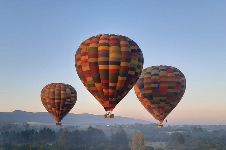 Sunrise hot air balloon safari over the Magalies River Valley near Hartbeespoort, South Africa, photo 18 | wizardtrip