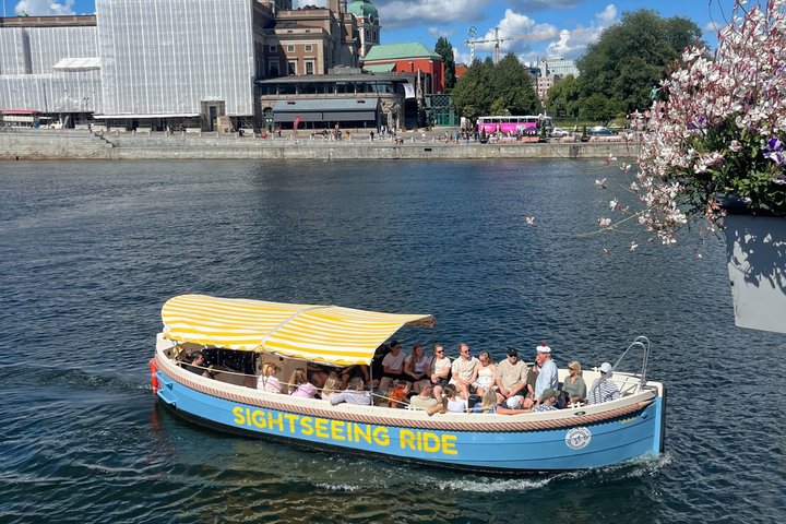 Elektrisk båttur i Stockholm som viser byens landemerker fra vannet, foto 6 | wizardtrip