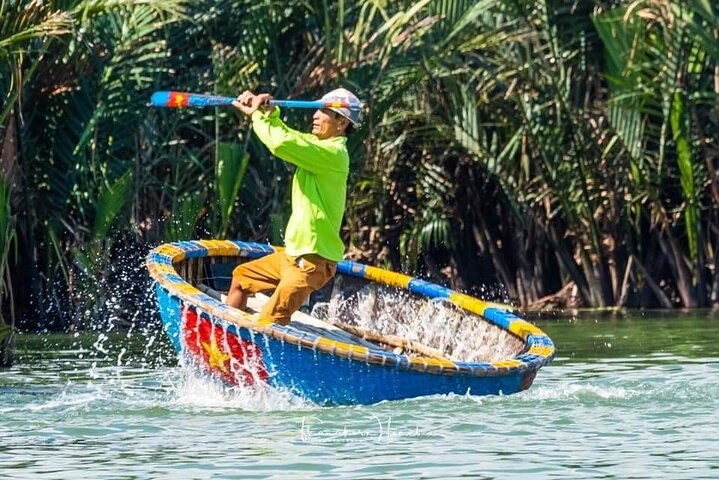 Hoi An: Coconut Basket Boat Ride in the Coconut Forest | wizardtrip
