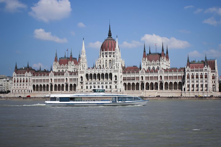 Budapest Donau-krydstogt med udsigt over Parlamentet og Buda Slot, foto 8 | wizardtrip