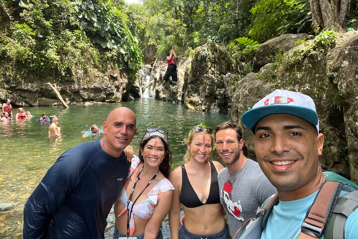 Opplev spennende vannsklier og fossefall i El Yunque-regnskogen, Puerto Rico, foto 17 | wizardtrip