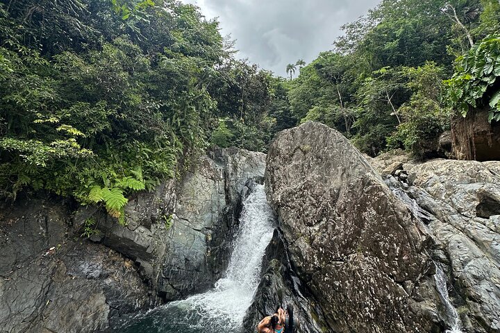 Opplev spennende vannsklier og fossefall i El Yunque-regnskogen, Puerto Rico, foto 38 | wizardtrip