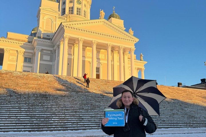Recorrido a pie por Helsinki explorando cultura, historia y lugares emblemáticos como la Plaza del Senado y la Biblioteca Oodi, foto 8 | wizardtrip