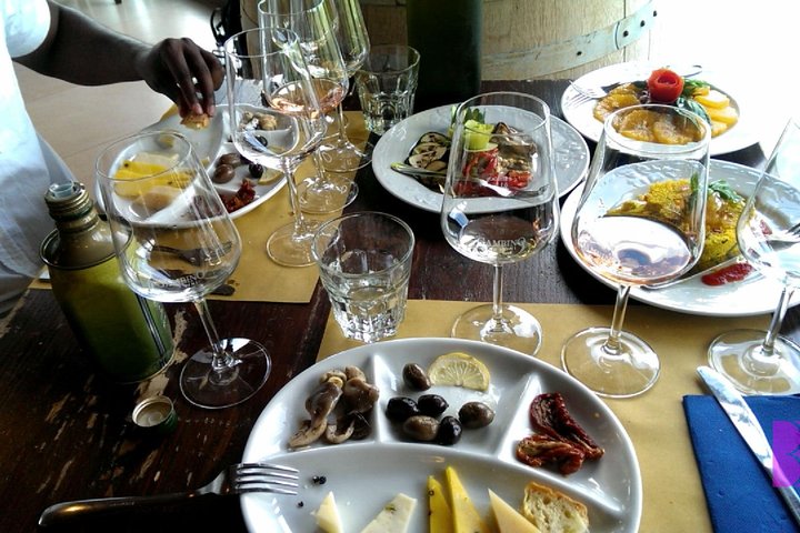 Privat vintur till vingårdar på Etna med provsmakningar och naturskön utsikt över Sicilien, foto 9 | wizardtrip