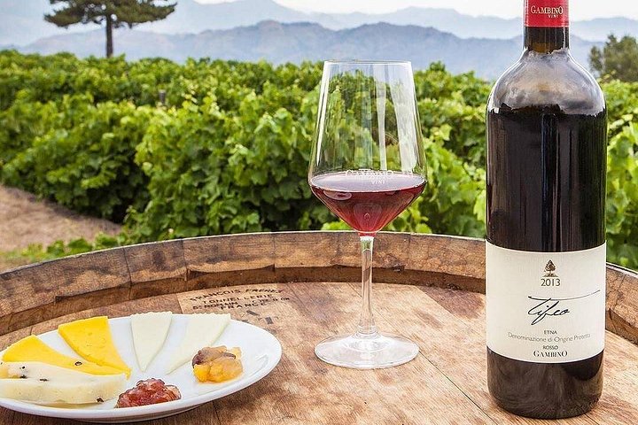 Privat vintur till vingårdar på Etna med provsmakningar och naturskön utsikt över Sicilien, foto 10 | wizardtrip