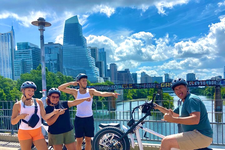 Electric bike tour exploring Austin's vibrant murals, landmarks, and South Congress, photo 17 | wizardtrip