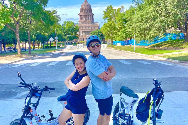 Electric bike tour exploring Austin's vibrant murals, landmarks, and South Congress, photo 21 | wizardtrip