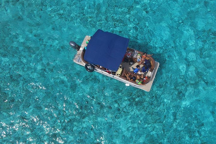 Disfruta de un tour marino de día completo en San Andrés con snorkel, música y hermosos paisajes costeros, foto 12 | wizardtrip