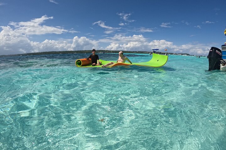Disfruta de un tour marino de día completo en San Andrés con snorkel, música y hermosos paisajes costeros, foto 17 | wizardtrip