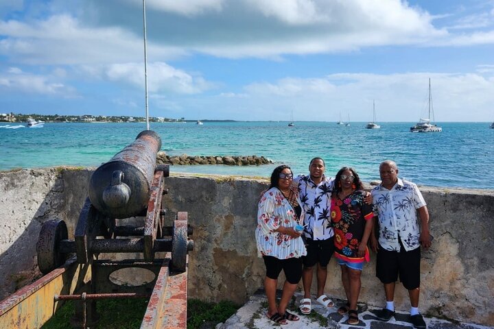ATV-tur i Nassau, Bahamas, som besøker historiske steder og nyter lokale smaksprøver, foto 17 | wizardtrip