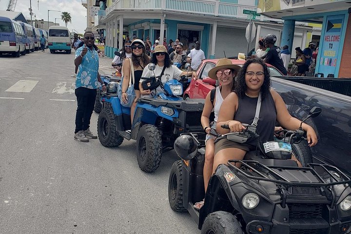 ATV-tur i Nassau, Bahamas, som besøker historiske steder og nyter lokale smaksprøver, foto 18 | wizardtrip