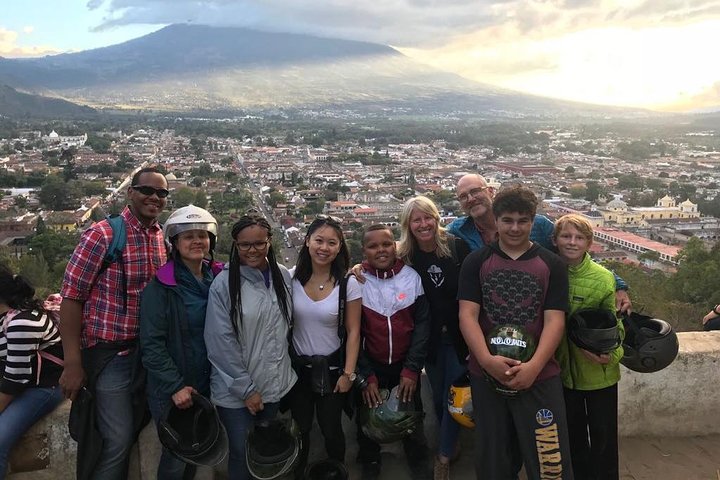 Passeio de quadriciclo em Antigua, Guatemala, com vistas do pôr do sol de Hobbitenango e Cerro de la Cruz, foto 13 | wizardtrip