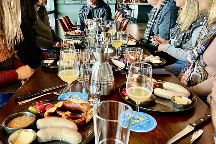 Berlin hantverksöl och gatukonsttur med lokal guide och mellanmål, foto 6 | wizardtrip