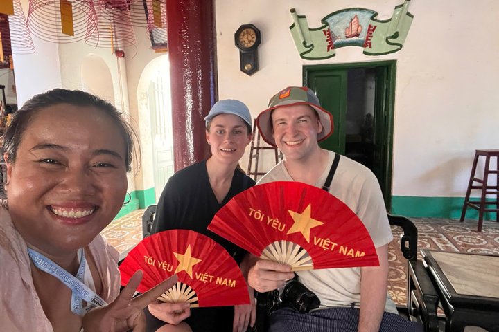Guided walking tour of Hoi An Ancient Town, Vietnam, showcasing historic architecture and local culture, photo 34 | wizardtrip