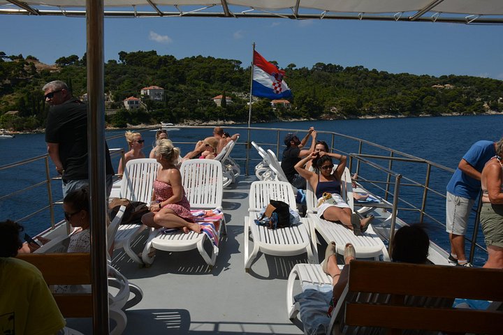 Cruzeiro de barco de dia inteiro às Ilhas Elaphiti a partir de Dubrovnik com almoço, bebidas e natação, foto 6 | wizardtrip