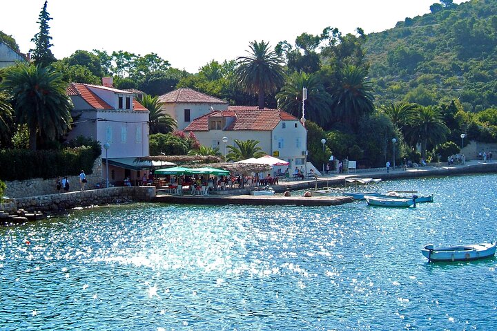 Cruzeiro de barco de dia inteiro às Ilhas Elaphiti a partir de Dubrovnik com almoço, bebidas e natação, foto 27 | wizardtrip